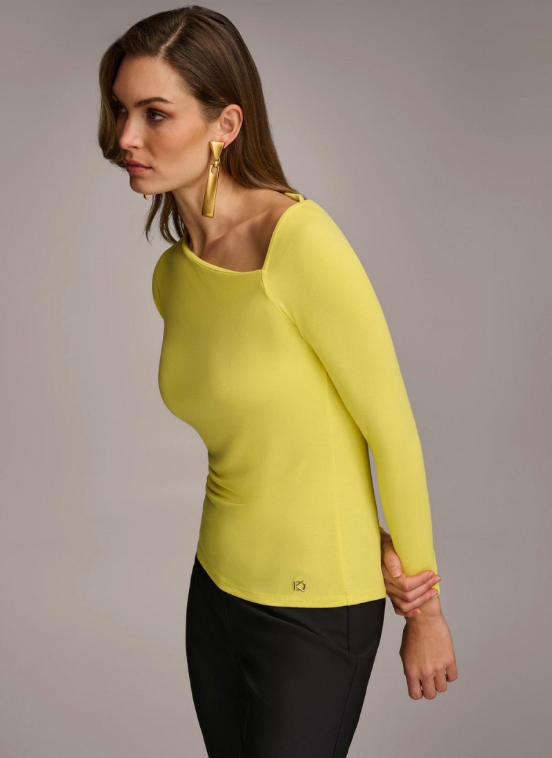 Donna Karan Asymmetrical Neckline Fitted Sweaters and Tops Gul | Norge_DK51752